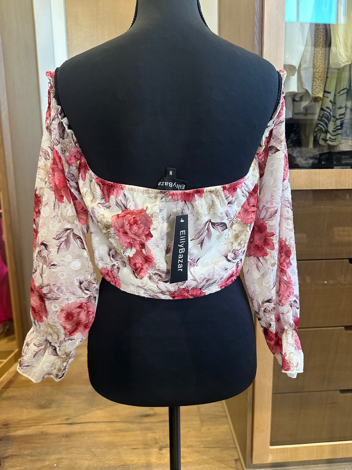 Floral Eilly Bazar Off Shoulder Crop