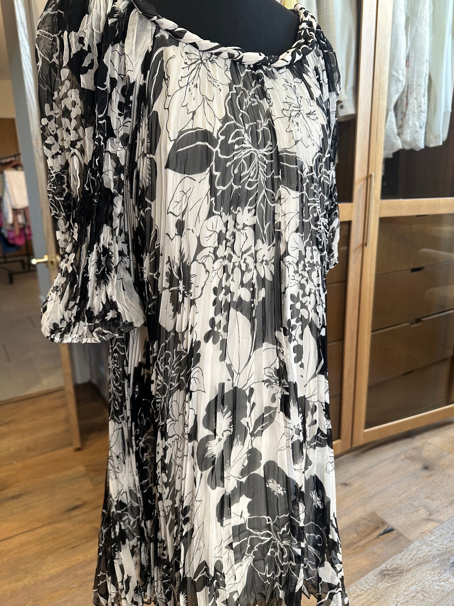 ABS floral Pleated Dress
